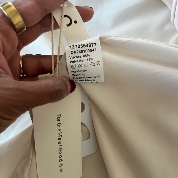 Commense NWT Pleated Maxi Skirt Cream Size M - Picture 6 of 6